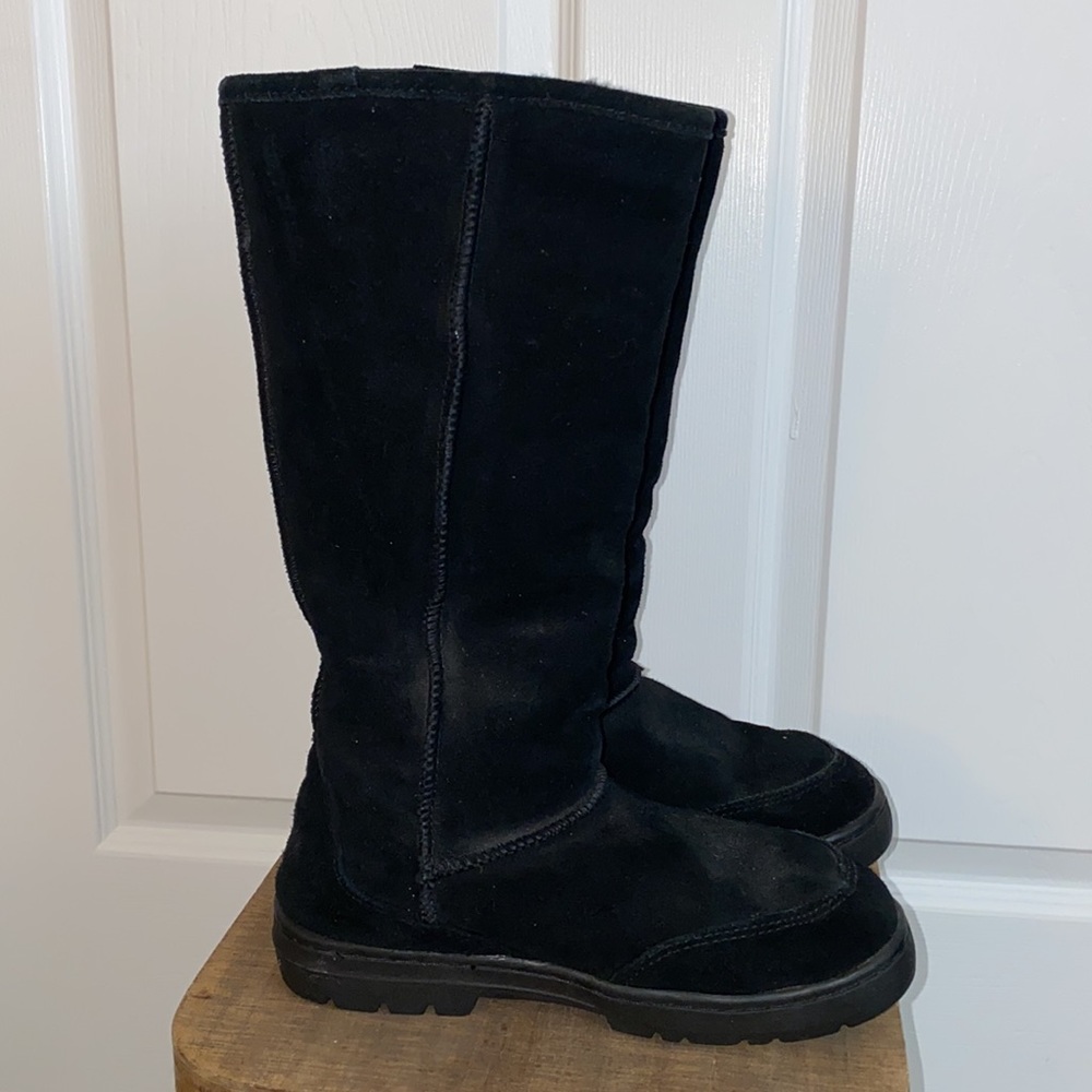 Sherpa lined boots